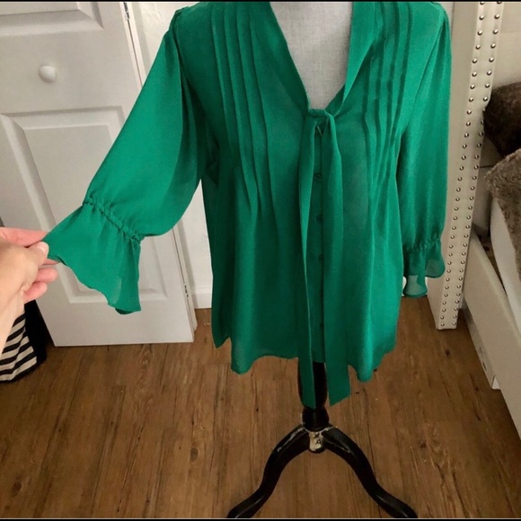 Forever 21 Top - Picture 2 of 3